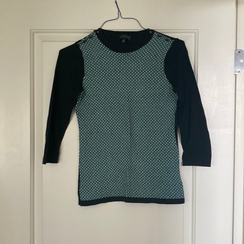 Two toned sweater